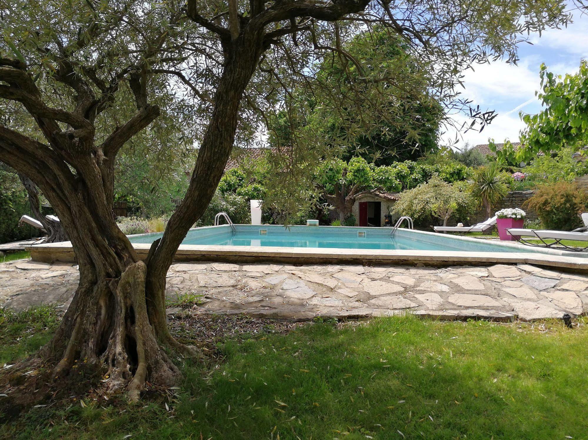 La Bastide Des Muriers Deaux Exteriér fotografie