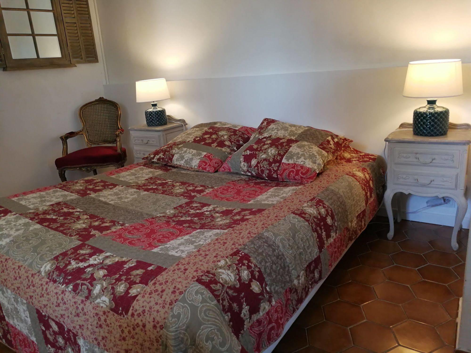La Bastide Des Muriers Deaux Exteriér fotografie